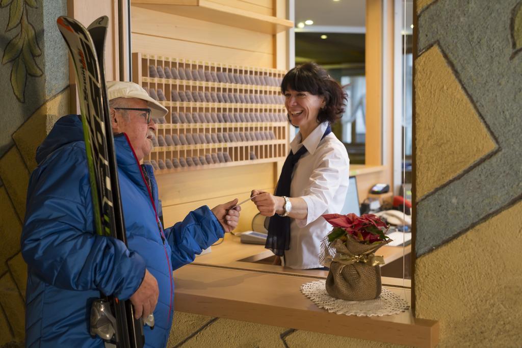 Hotel Saxl Campo di Trens Ngoại thất bức ảnh